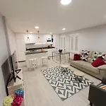 Apartman Excelente Ubicado Y Amueblado